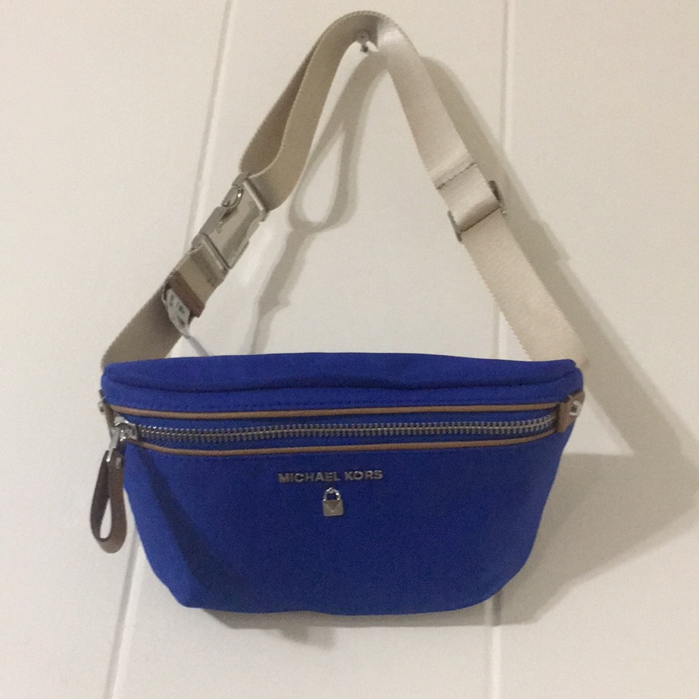 Beautiful Michael Kors pouch